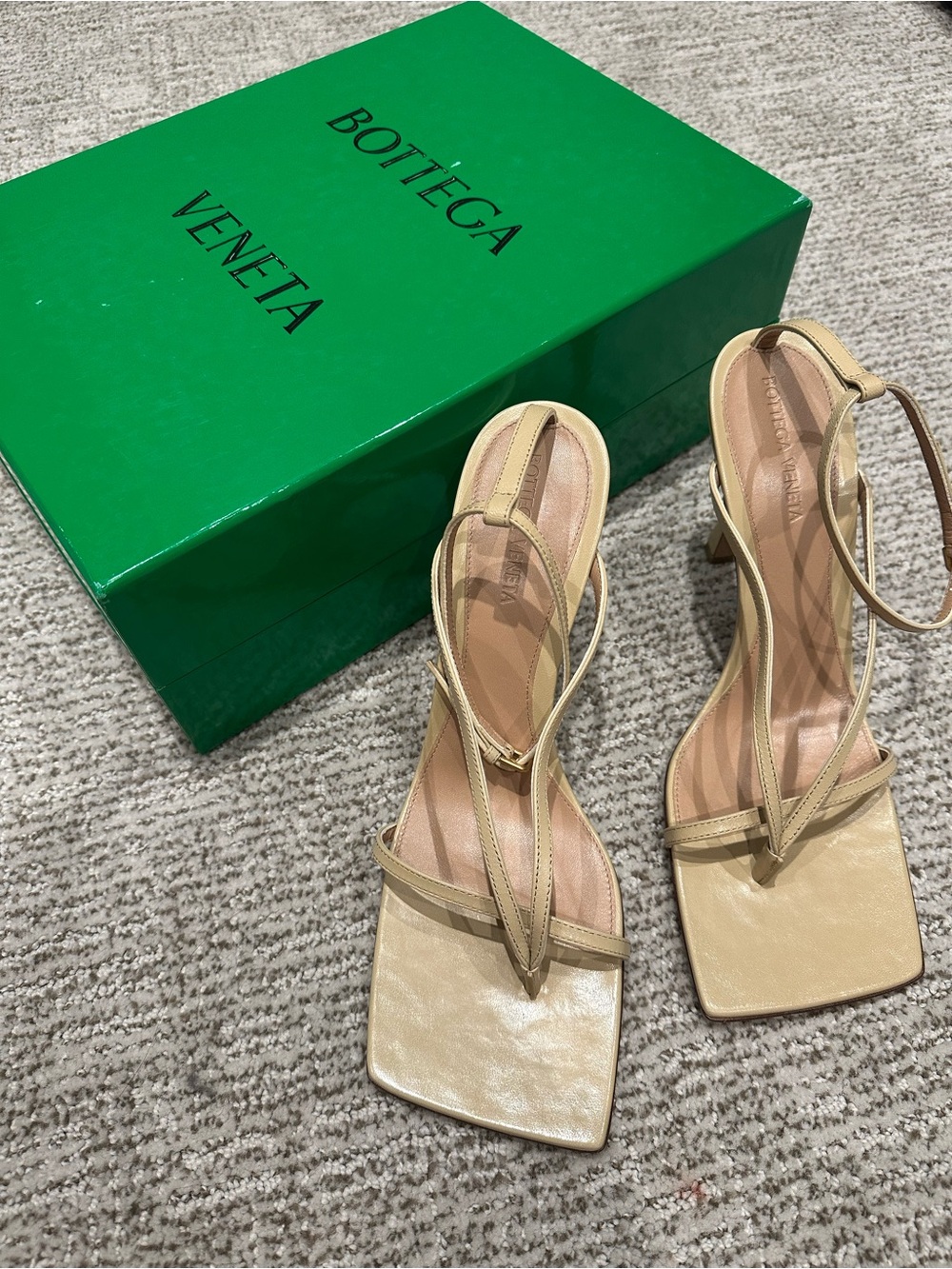 Bottega Veneta Pale nude Leather Square-Toe  Heels